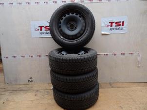 Begagnade Hjuluppsättning Volkswagen Passat Alltrack (365) 1.8 TSI 16V Pris € 120,00 Inklusive moms erbjuds av TSI-Parts / Allmotorparts B.V.