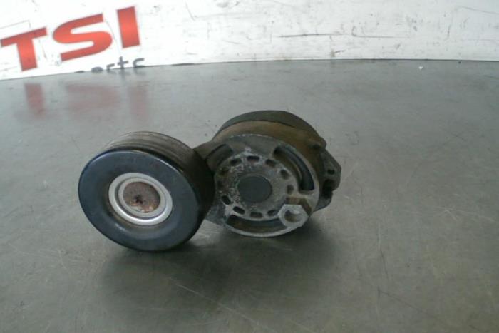 Kilremspännare från en Audi A6