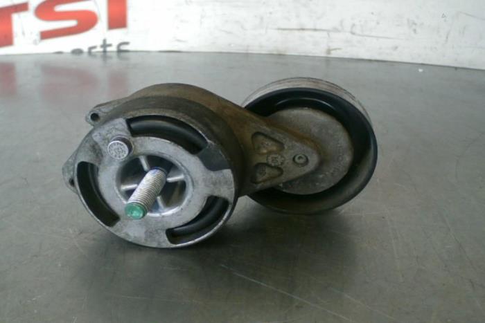 Kilremspännare från en Audi A6