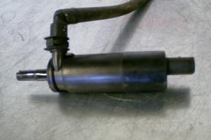 Gebruikte Koplamp Sproeier Volkswagen Polo Prijs € 30,00 Inclusief btw aangeboden door TSI-Parts / Allmotorparts B.V.