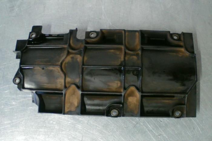 Oljetråg från en Audi A6 2014