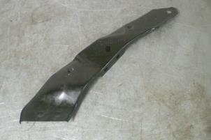 Begagnade Strålkastarram, höger Volkswagen Golf Pris € 20,00 Inklusive moms erbjuds av TSI-Parts / Allmotorparts B.V.