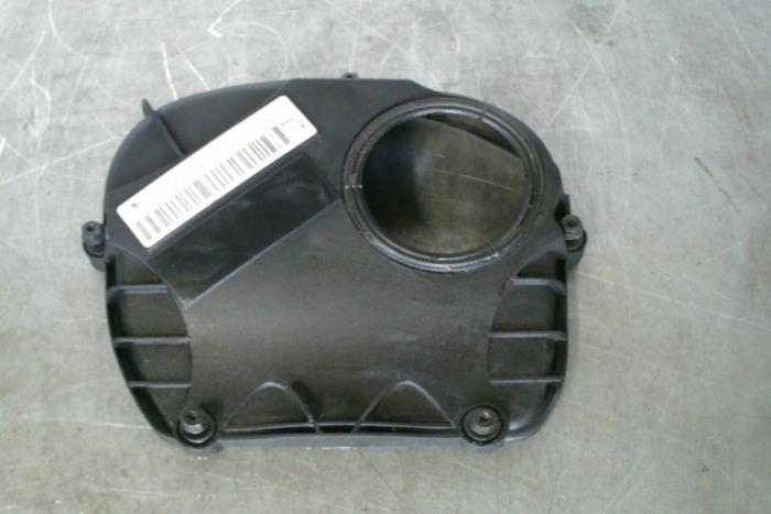 Kamremsskydd från en Audi A4 2013