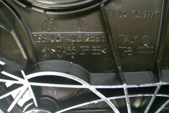 Kamremsskydd från en Audi A4 2013