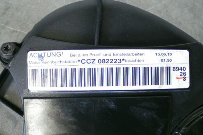 Kamremsskydd från en Audi A4 2013