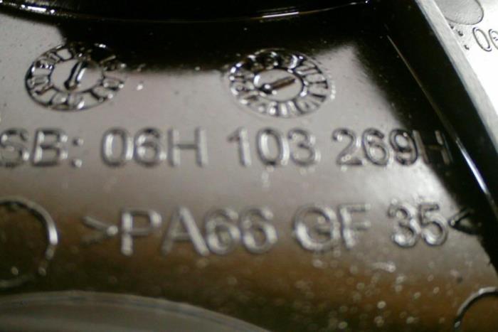 Kamremsskydd från en Audi A4 2013