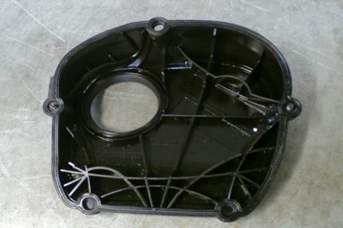 Kamremsskydd från en Audi A4 2013