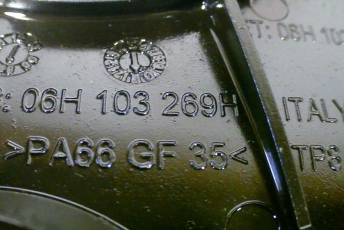 Kamremsskydd från en Audi A4 2013