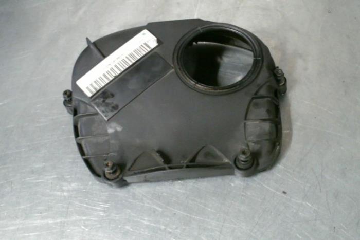 Kamremsskydd från en Audi A4 2013