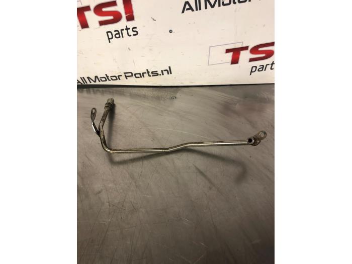 Vattenrör från en Volkswagen Golf VI (5K1) 1.4 TSI 160 16V 2011