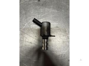 Begagnade Oljetryckssensor Audi SQ5 (8RB) 3.0 TDI V6 24V Plus Pris € 15,00 Inklusive moms erbjuds av TSI-Parts / Allmotorparts B.V.