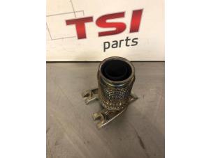 Begagnade Flexibel avgasrör Audi SQ5 (FYB/FYG) 3.0 TFSI V6 24V Pris € 37,50 Inklusive moms erbjuds av TSI-Parts / Allmotorparts B.V.
