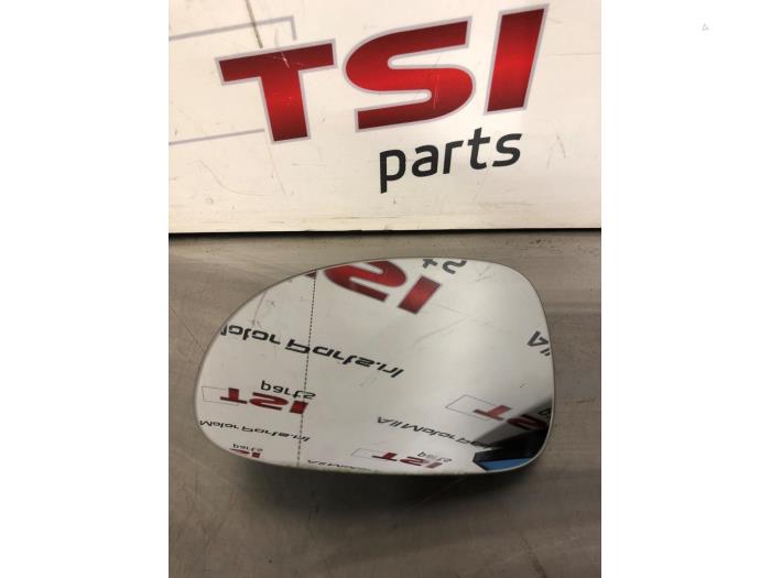 Spiegelglas links van een Volkswagen Golf V Variant (1K5) 1.4 TSI 140 16V 2008