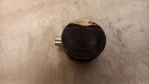 Begagnade Kolv Volkswagen Scirocco (137/13AD) 2.0 TSI 16V Pris € 30,00 Inklusive moms erbjuds av TSI-Parts / Allmotorparts B.V.