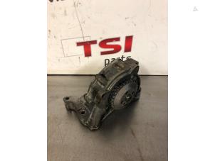 Gebruikte Oliepomp Volkswagen Golf VI (5K1) 1.4 TSI 160 16V Prijs € 70,00 Inclusief btw aangeboden door TSI-Parts / Allmotorparts B.V.