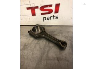 Begagnade Vevstake Audi A4 (B8) 1.8 TFSI 16V Pris € 70,00 Inklusive moms erbjuds av TSI-Parts / Allmotorparts B.V.