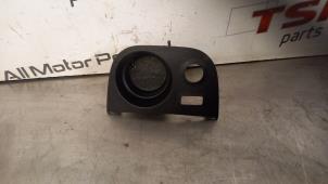 Begagnade Mugghållare Seat Leon (1P1) 2.0 TFSI Cupra 16V Pris € 12,10 Inklusive moms erbjuds av TSI-Parts / Allmotorparts B.V.