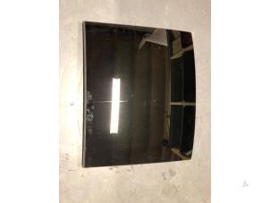 Gebruikte Schuifdak Glas Volkswagen Golf VII (AUA) 1.4 TSI 16V Prijs € 275,00 Inclusief btw aangeboden door TSI-Parts / Allmotorparts B.V.