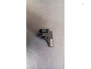 Begagnade Sensor (övriga) Audi TT (8J3) 2.0 TFSI 16V Pris € 20,00 Inklusive moms erbjuds av TSI-Parts / Allmotorparts B.V.