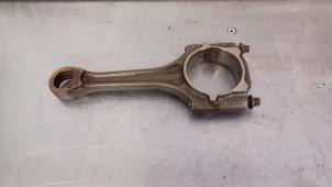 Begagnade Vevstake Audi TT (8J3) 2.0 TFSI 16V Pris € 50,00 Inklusive moms erbjuds av TSI-Parts / Allmotorparts B.V.