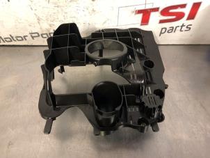 Begagnade Oljetråg Audi Q5 (8RB) 2.0 TFSI 16V Quattro Pris € 20,00 Inklusive moms erbjuds av TSI-Parts / Allmotorparts B.V.