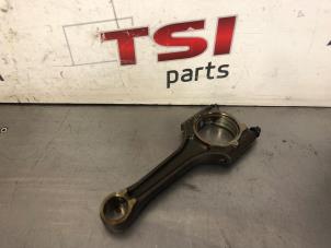 Begagnade Vevstake Audi A4 (B8) 1.8 TFSI 16V Pris € 70,00 Inklusive moms erbjuds av TSI-Parts / Allmotorparts B.V.