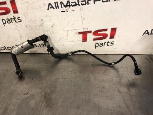 Gebruikte Leiding (diversen) Audi A5 Cabrio (8F7) 2.0 TFSI 16V Prijs € 20,00 Inclusief btw aangeboden door TSI-Parts / Allmotorparts B.V.