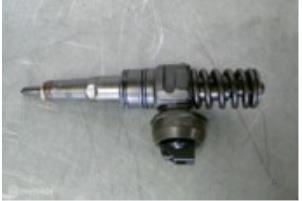 Begagnade Insprutare (diesel) Volkswagen Passat (3B3) 1.9 TDI 100 Pris på förfrågan erbjuds av TSI-Parts / Allmotorparts B.V.