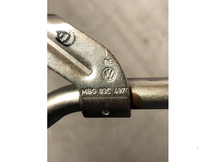 Vattenrör från en Volkswagen Golf VI (5K1) 1.4 TSI 160 16V 2011