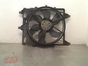 Begagnade Kylfläktshus Renault Kangoo Express (FC) 1.9 D 55 Pris € 26,25 Marginaltabell erbjuds av C&J Bedrijfsauto's & Onderdelen