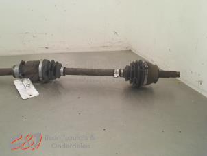 Begagnade Drivaxel, höger fram Opel Combo 1.3 CDTI 16V ecoFlex Pris € 36,75 Marginaltabell erbjuds av C&J Bedrijfsauto's & Onderdelen