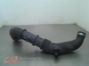 Begagnade Luftflödesmätare Citroen Jumper (U9) 2.2 HDi 120 Pris € 52,50 Marginaltabell erbjuds av C&J Bedrijfsauto's & Onderdelen