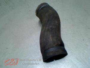 Begagnade Laddluftkylarslang Fiat Ducato (250) 2.3 D 120 Multijet Pris € 21,00 Marginaltabell erbjuds av C&J Bedrijfsauto's & Onderdelen