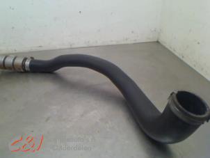 Begagnade Laddluftkylarrör Ford Transit 2.2 TDCi 16V Pris € 47,25 Marginaltabell erbjuds av C&J Bedrijfsauto's & Onderdelen