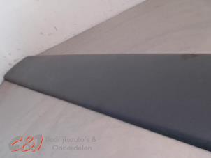 Begagnade Dekorstripe Opel Vivaro 2.5 CDTI 16V Pris € 42,00 Marginaltabell erbjuds av C&J Bedrijfsauto's & Onderdelen