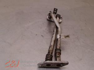 Begagnade Vattenrör Opel Combo Tour 1.6 CDTI 16V Pris € 26,25 Marginaltabell erbjuds av C&J Bedrijfsauto's & Onderdelen