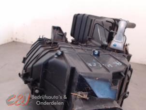 Begagnade Värmarhus Volkswagen Transporter/Caravelle T5 1.9 TDi Pris € 210,00 Marginaltabell erbjuds av C&J Bedrijfsauto's & Onderdelen