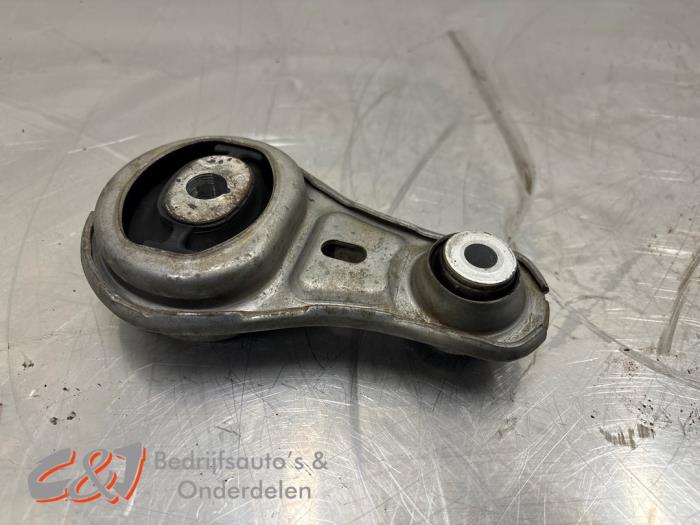 Motorfäste från en Fiat Talento 2.0 EcoJet BiTurbo 120 2021