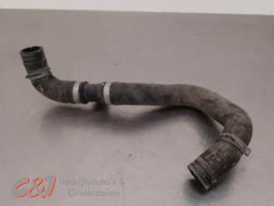 Gebruikte Waterslang aansluiting Volkswagen Crafter (SY) 2.0 TDI FWD Prijs € 15,75 Margeregeling aangeboden door C&J Bedrijfsauto's & Onderdelen