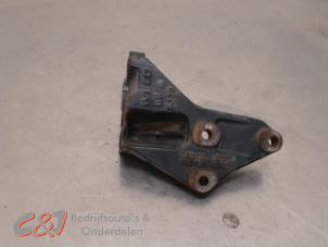 Gebruikte Motorsteun Iveco New Daily VI 35C17, 35S17, 40C17, 50C17, 65C17, 70C17 Prijs € 42,00 Margeregeling aangeboden door C&J Bedrijfsauto's & Onderdelen