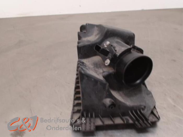 Luftflödesmätare från en Ford Tourneo Connect/Grand Tourneo Connect 1.5 EcoBlue 2021