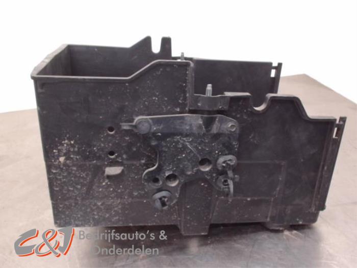 Batterilåda från en Ford Tourneo Connect/Grand Tourneo Connect 1.5 EcoBlue 2021