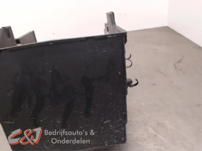 Batterilåda från en Ford Tourneo Connect/Grand Tourneo Connect 1.5 EcoBlue 2021