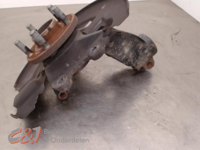 Spindel, höger fram från en Ford Tourneo Connect/Grand Tourneo Connect 1.5 EcoBlue 2021