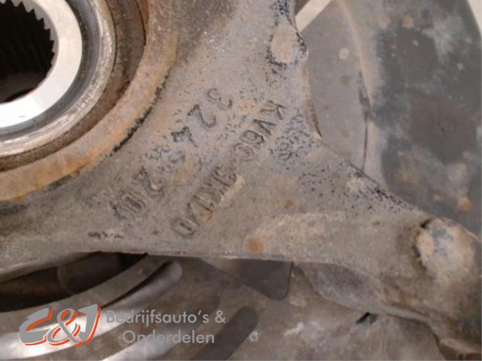 Spindel, höger fram från en Ford Tourneo Connect/Grand Tourneo Connect 1.5 EcoBlue 2021