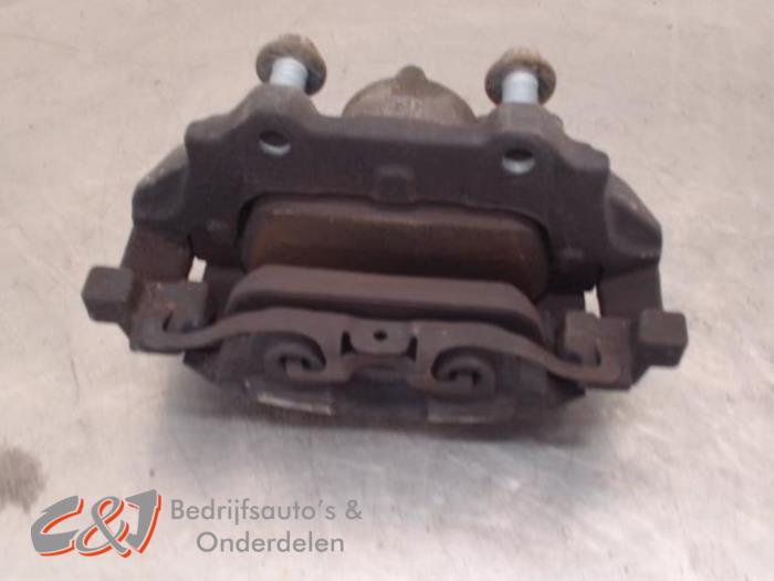 Främre bromsok, höger från en Ford Tourneo Connect/Grand Tourneo Connect 1.5 EcoBlue 2021