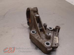 Begagnade Stödlager, vänster fram Fiat Ducato (250) 2.3 D 130 Multijet Pris € 47,25 Marginaltabell erbjuds av C&J Bedrijfsauto's & Onderdelen