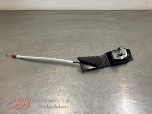 Begagnade Bakdörrhandtag, minibuss/van Opel Vivaro 1.6 CDTI BiTurbo 120 Pris € 31,50 Marginaltabell erbjuds av C&J Bedrijfsauto's & Onderdelen