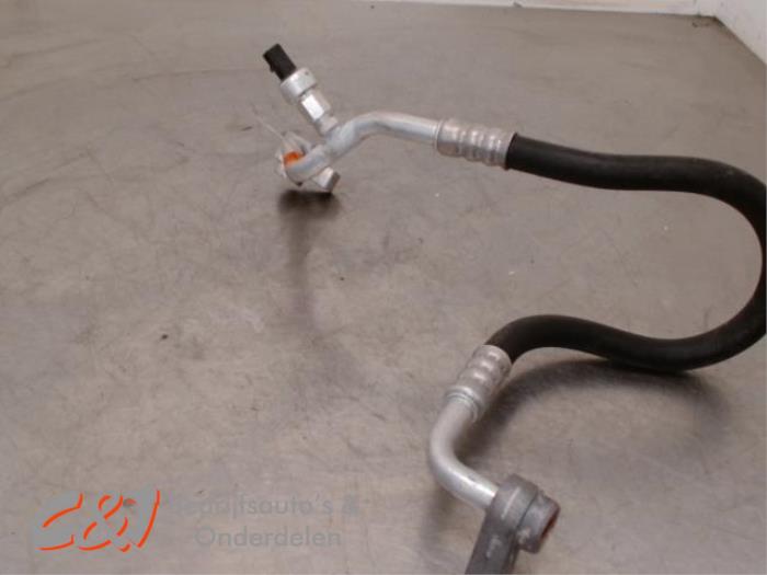 Luftkonditioneringsledning från en Ford Tourneo Connect/Grand Tourneo Connect 1.5 EcoBlue 2021