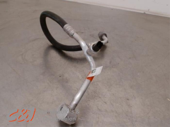 Luftkonditioneringsledning från en Ford Tourneo Connect/Grand Tourneo Connect 1.5 EcoBlue 2021